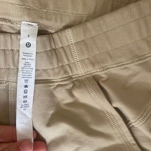 Tan lululemon joggers size 6